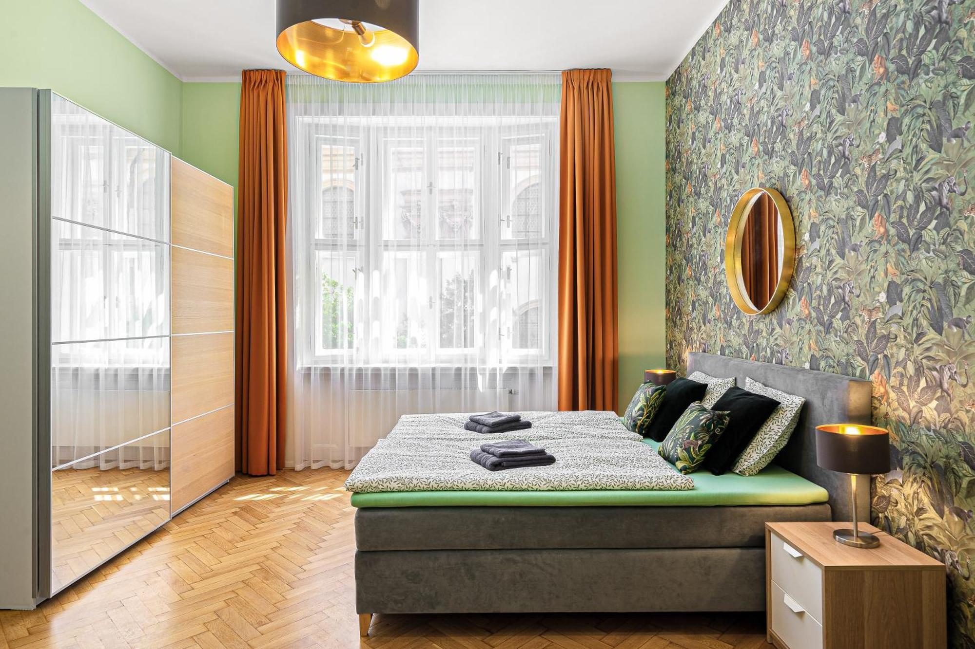 Oasis Apartments At Charles Square Prag Exterior foto